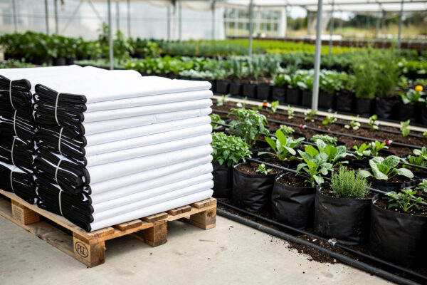Grow Bags Wholesale: Buying Guide for Bulk Container Gardening